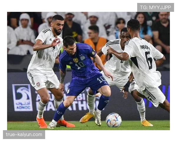 斯特拉斯堡2比0胜里尔 埃梅加复出即梅开二度显威力